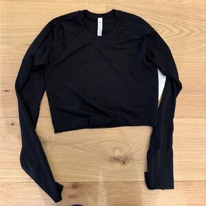Lululemon sz 8 black swiftly tech cropped long sleeve shirt
